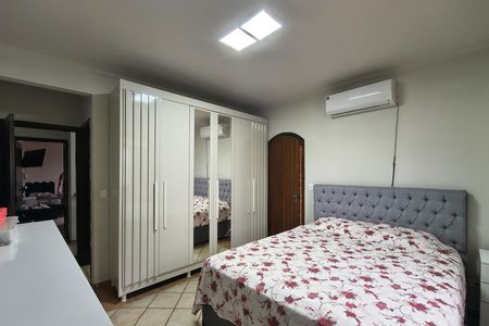 Casa para alugar com 140m², 2 quartos e 4 vagas Casa para alugar com 140m², 2 quartos e 4 vagasQuarto