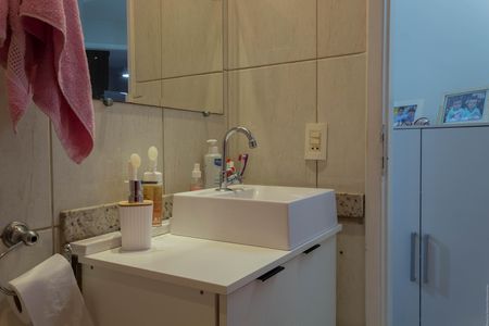 Apartamento à venda com 68m², 3 quartos e 2 vagasBanheiro