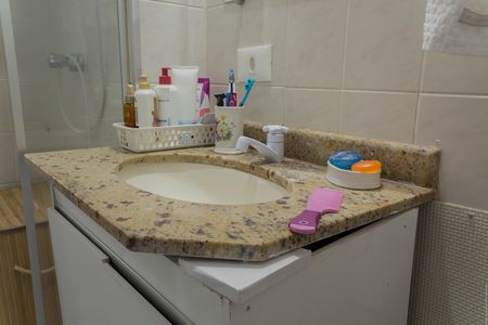 Apartamento à venda com 68m², 3 quartos e 2 vagasBanheiro da Suíte 1