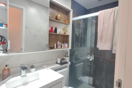 Apartamento à venda com 67m², 2 quartos e 1 vaga Apartamento à venda com 67m², 2 quartos e 1 vagaBanheiro