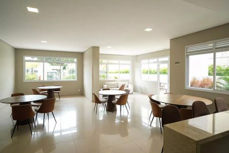 Apartamento à venda com 67m², 2 quartos e 1 vaga Apartamento à venda com 67m², 2 quartos e 1 vagaÁrea comum - Salão de festas
