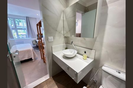 Apartamento à venda com 55m², 2 quartos e sem vaga Apartamento à venda com 55m², 2 quartos e sem vagaSuíte - banheiro
