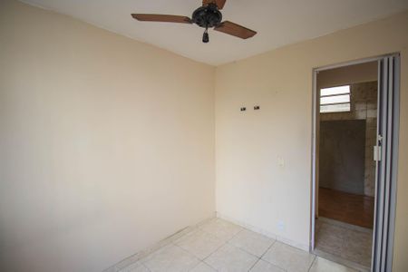 Quarto 2 de apartamento para alugar com 2 quartos, 43m² em Boa Vista, São Gonçalo