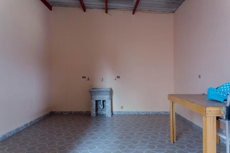 Casa à venda com 118m², 4 quartos e sem vaga Casa à venda com 118m², 4 quartos e sem vagaVaranda