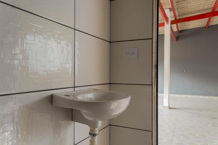 Casa à venda com 118m², 4 quartos e sem vaga Casa à venda com 118m², 4 quartos e sem vagaBanheiro