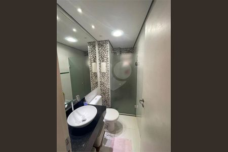 Apartamento à venda com 3 quartos, 61m² em Vila Antonieta, São Paulo