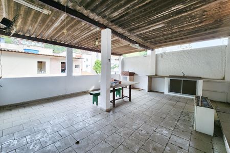 Apartamento à venda com 128m², 2 quartos e 1 vaga Apartamento à venda com 128m², 2 quartos e 1 vagaÁrea