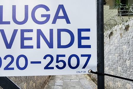 Apartamento à venda com 128m², 2 quartos e 1 vaga Apartamento à venda com 128m², 2 quartos e 1 vagaPlaca CNLP-39