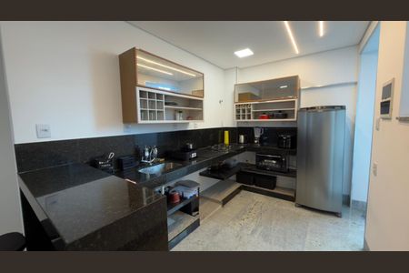 Cozinha de apartamento para alugar com 3 quartos, 90m² em Barroca, Belo Horizonte