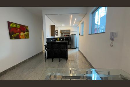 Apartamento para alugar com 90m², 3 quartos e 1 vaga