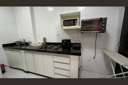 Cozinha de apartamento para alugar com 2 quartos, 73m² em Gutierrez, Belo Horizonte