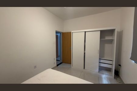 Apartamento para alugar com 73m², 2 quartos e sem vaga