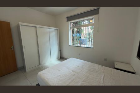 Apartamento para alugar com 73m², 2 quartos e sem vaga