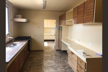 Apartamento à venda com 325m², 3 quartos e 3 vagas