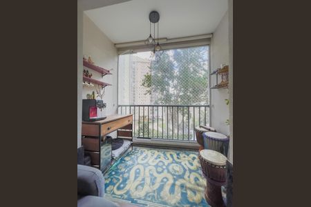 Sacada de apartamento para alugar com 2 quartos, 57m² em Umuarama, Osasco