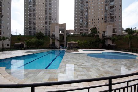 Apartamento à venda com 57m², 2 quartos e 1 vaga Apartamento à venda com 57m², 2 quartos e 1 vagaÁrea comum - Piscina
