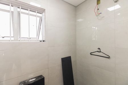 Casa para alugar com 193m², 3 quartos e 2 vagas Casa para alugar com 193m², 3 quartos e 2 vagasBanheiro Suíte
