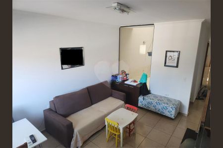 Casa à venda com 3 quartos, 181m² em Chácara Mafalda, São Paulo