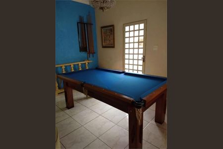 Casa à venda com 3 quartos, 245m² em Vila Monumento, São Paulo