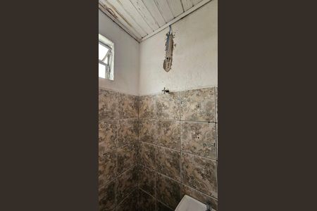 Banheiro de apartamento para alugar com 1 quarto, 30m² em Parque Roseira, Carapicuíba