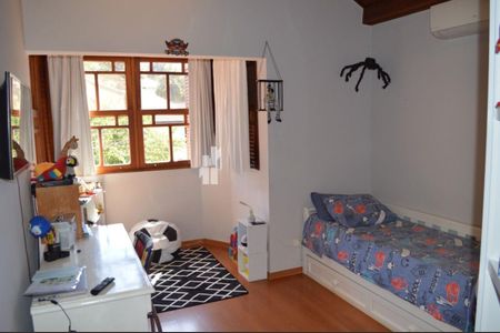 Casa à venda com 3 quartos, 300m² em Jardim dos Estados, São Paulo