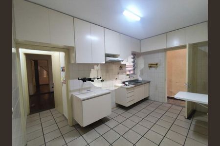 Casa à venda com 110m², 2 quartos e 2 vagas