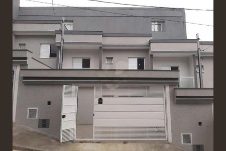 Casa à venda com 75m², 2 quartos e 2 vagas