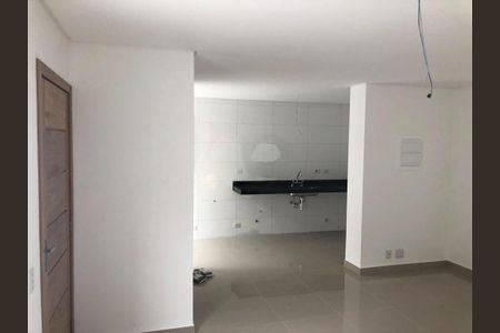 Casa à venda com 75m², 2 quartos e 2 vagas