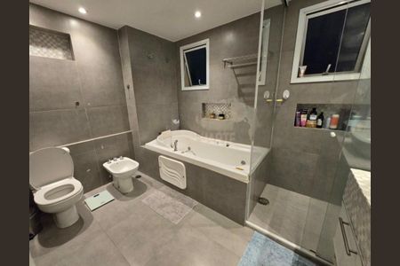 Apartamento à venda com 3 quartos, 181m² em Campo Grande, São Paulo