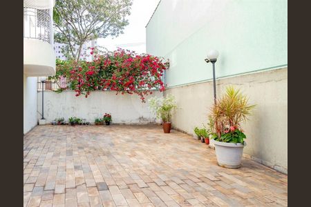 Apartamento à venda com 2 quartos, 62m² em Vila Bertioga, São Paulo