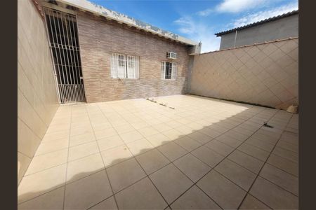 Casa à venda com 3 quartos, 250m² em Jardim Penha, São Paulo