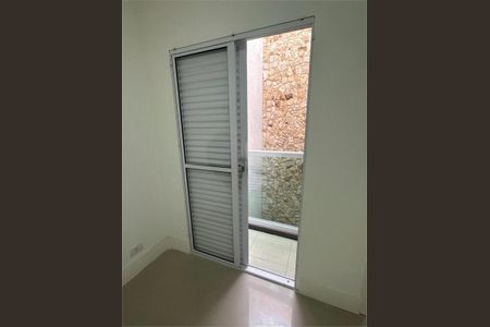 Casa à venda com 3 quartos, 270m² em Vila Antonina, São Paulo