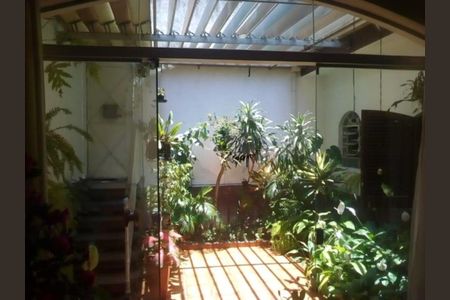 Casa à venda com 3 quartos, 360m² em Vila Talarico, São Paulo