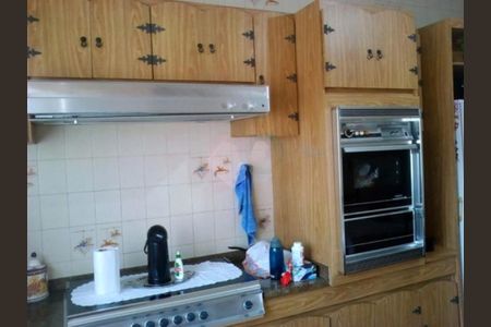 Casa à venda com 3 quartos, 360m² em Vila Talarico, São Paulo