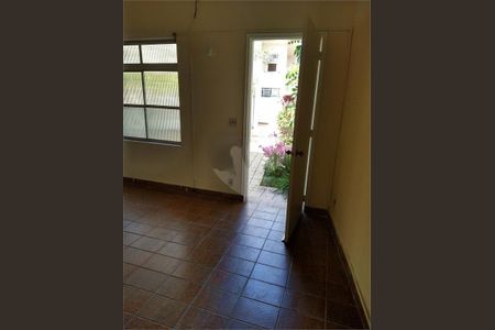 Casa à venda com 3 quartos, 250m² em Alto de Pinheiros, São Paulo