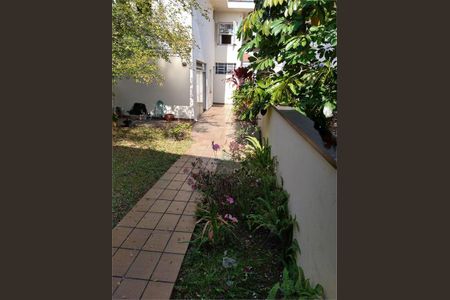 Casa à venda com 3 quartos, 250m² em Alto de Pinheiros, São Paulo
