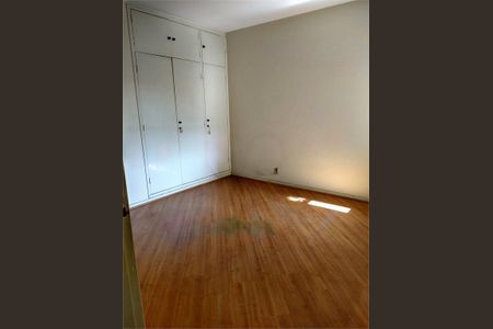 Casa à venda com 3 quartos, 250m² em Alto de Pinheiros, São Paulo