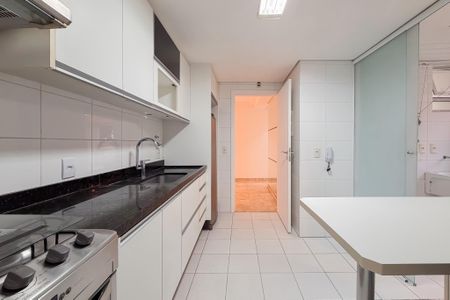 Apartamento para alugar com 110m², 3 quartos e 2 vagas Apartamento para alugar com 110m², 3 quartos e 2 vagasCozinha