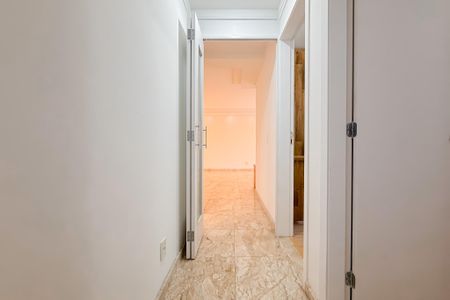 Apartamento para alugar com 110m², 3 quartos e 2 vagas Apartamento para alugar com 110m², 3 quartos e 2 vagasCorredor