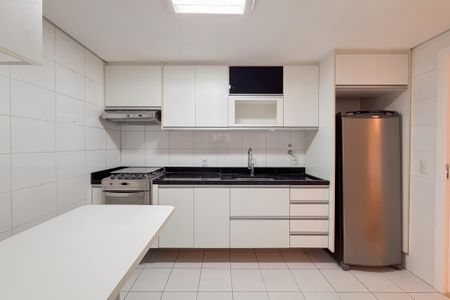 Apartamento para alugar com 110m², 3 quartos e 2 vagas Apartamento para alugar com 110m², 3 quartos e 2 vagasCozinha