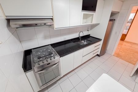 Apartamento para alugar com 110m², 3 quartos e 2 vagas Apartamento para alugar com 110m², 3 quartos e 2 vagasCozinha