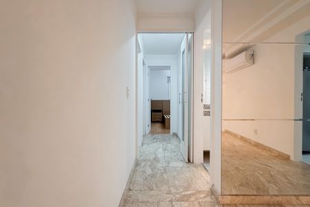 Apartamento para alugar com 110m², 3 quartos e 2 vagas Apartamento para alugar com 110m², 3 quartos e 2 vagasCorredor