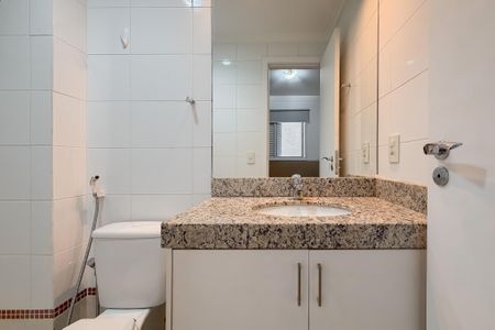 Apartamento para alugar com 110m², 3 quartos e 2 vagas Apartamento para alugar com 110m², 3 quartos e 2 vagasBanheiro da Suíte
