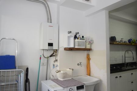 Lavanderia de apartamento para alugar com 3 quartos, 90m² em Parque Esplanada, Embu das Artes