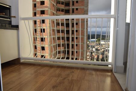 Varanda de apartamento para alugar com 3 quartos, 90m² em Parque Esplanada, Embu das Artes