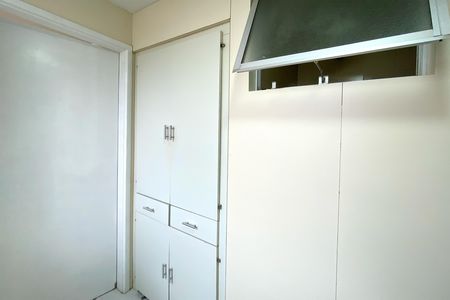 Apartamento à venda com 100m², 3 quartos e 2 vagas Apartamento à venda com 100m², 3 quartos e 2 vagasÁrea de Serviço