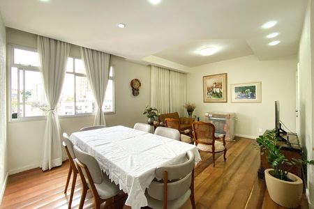 Apartamento à venda com 100m², 3 quartos e 2 vagas Apartamento à venda com 100m², 3 quartos e 2 vagasSala