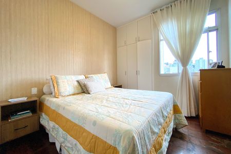 Apartamento à venda com 100m², 3 quartos e 2 vagas Apartamento à venda com 100m², 3 quartos e 2 vagasSuite
