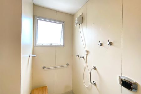 Apartamento à venda com 100m², 3 quartos e 2 vagas Apartamento à venda com 100m², 3 quartos e 2 vagasBanheiro da Suíte