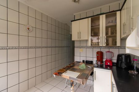 Casa à venda com 210m², 6 quartos e 1 vaga Casa à venda com 210m², 6 quartos e 1 vagaCozinha
